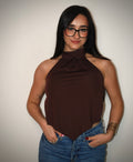 Top Minimal con cuello